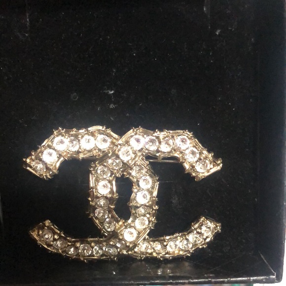 Authentic Channel brooch - Picture 6 of 7